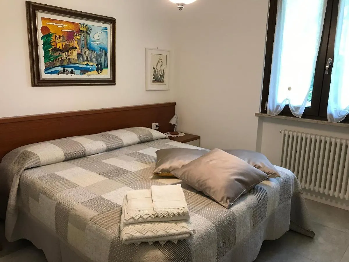 Casa Mary Due - Trilocale Con Giardino Privato A Due Passi Dal Lago Sirmione Italy